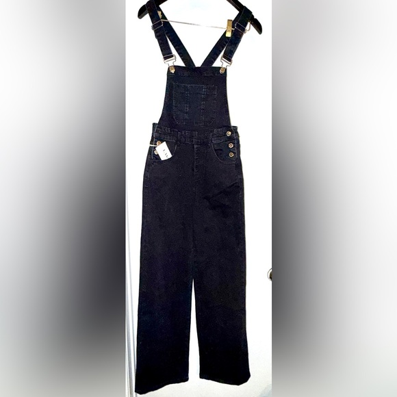LA Girl Pants - LA Girl Black Denim Straight leg Overalls NWT small